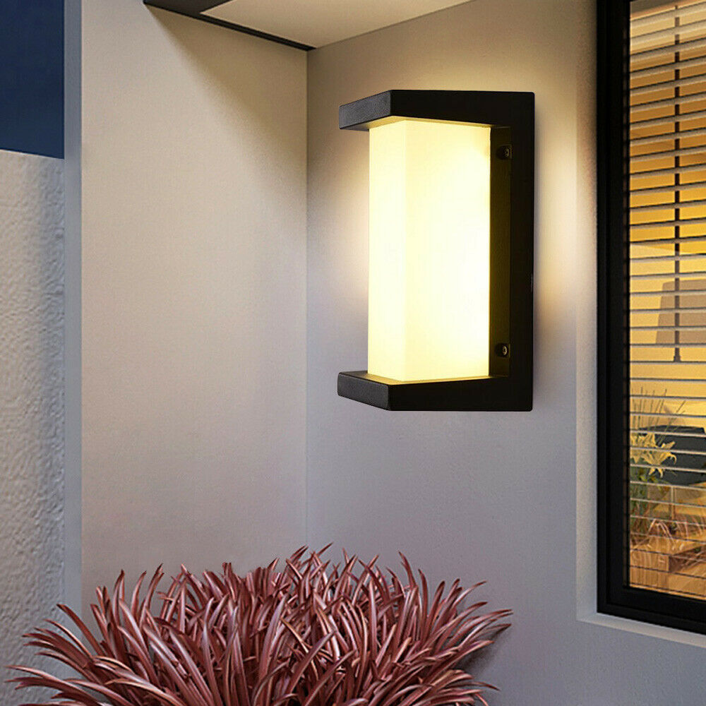 Modern Wall Mounted Outdoor LED Light Fixture